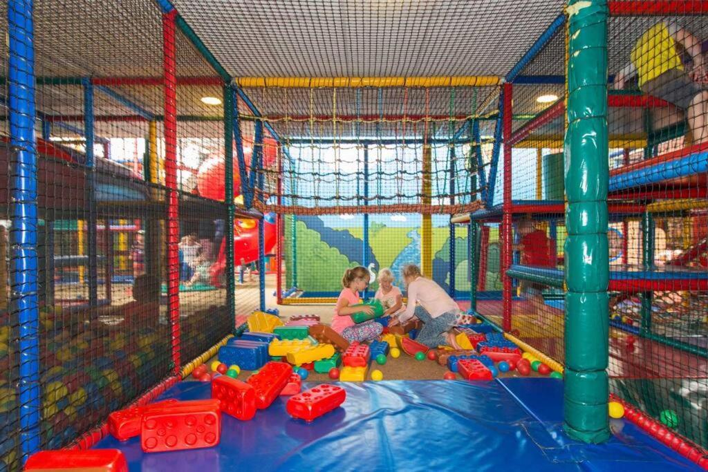 4-6 Persoons Vakantiewoning Met Eigen Tuin Villa Bakkeveen ภายนอก รูปภาพ